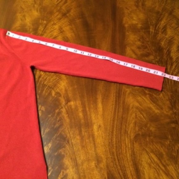 Beautiful Red V-neck Cardigan -XL - Picture 11 of 16